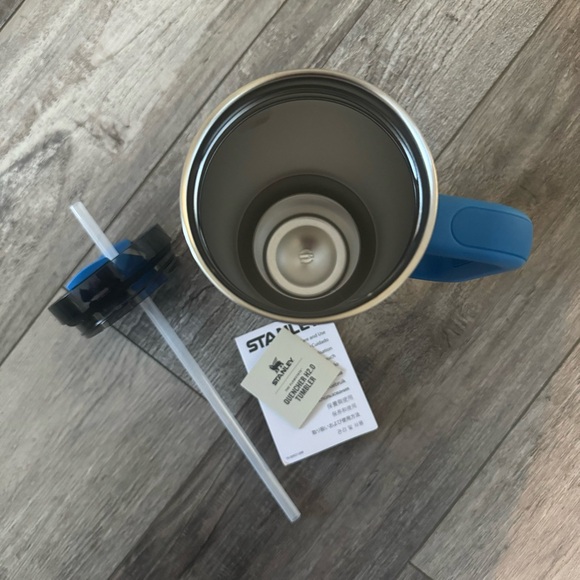 Stanley 40 oz Quencher H2.0 Tumbler Azure Blue - Picture 5 of 9